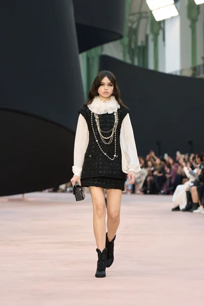 Look 13
